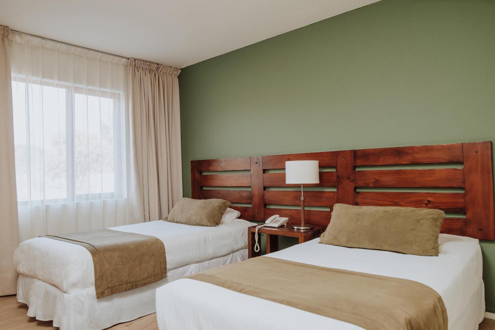 Hotel Limari Овалье Экстерьер фото