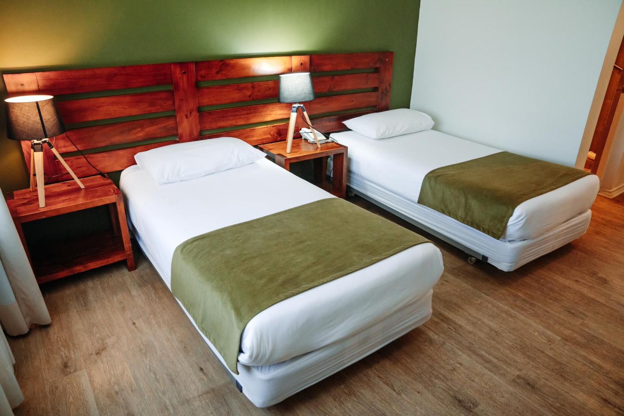 Hotel Limari Овалье Экстерьер фото